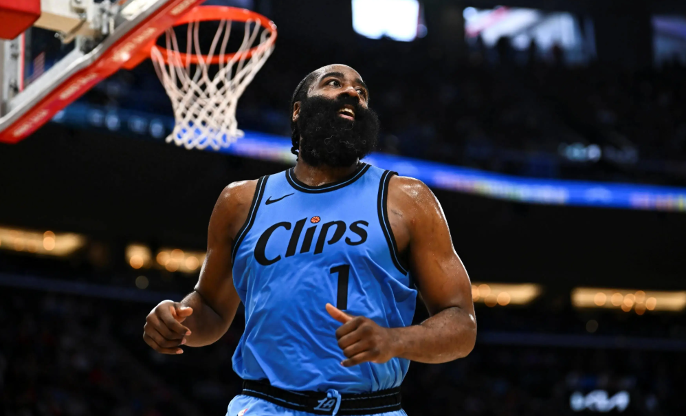 九游APP-哈登连续十二场比赛得分超过表现优异，独行侠不断突破！气势如虹延续的简单介绍